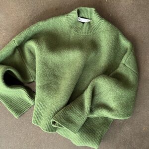 ZARA Chunky Knit Sweater